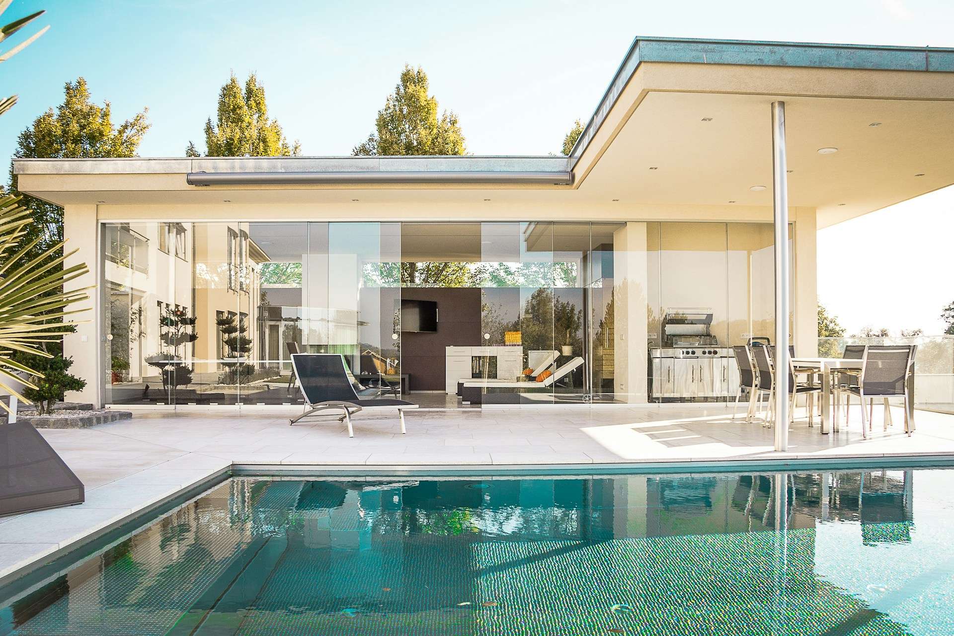 Building a luxury home in Hawaii