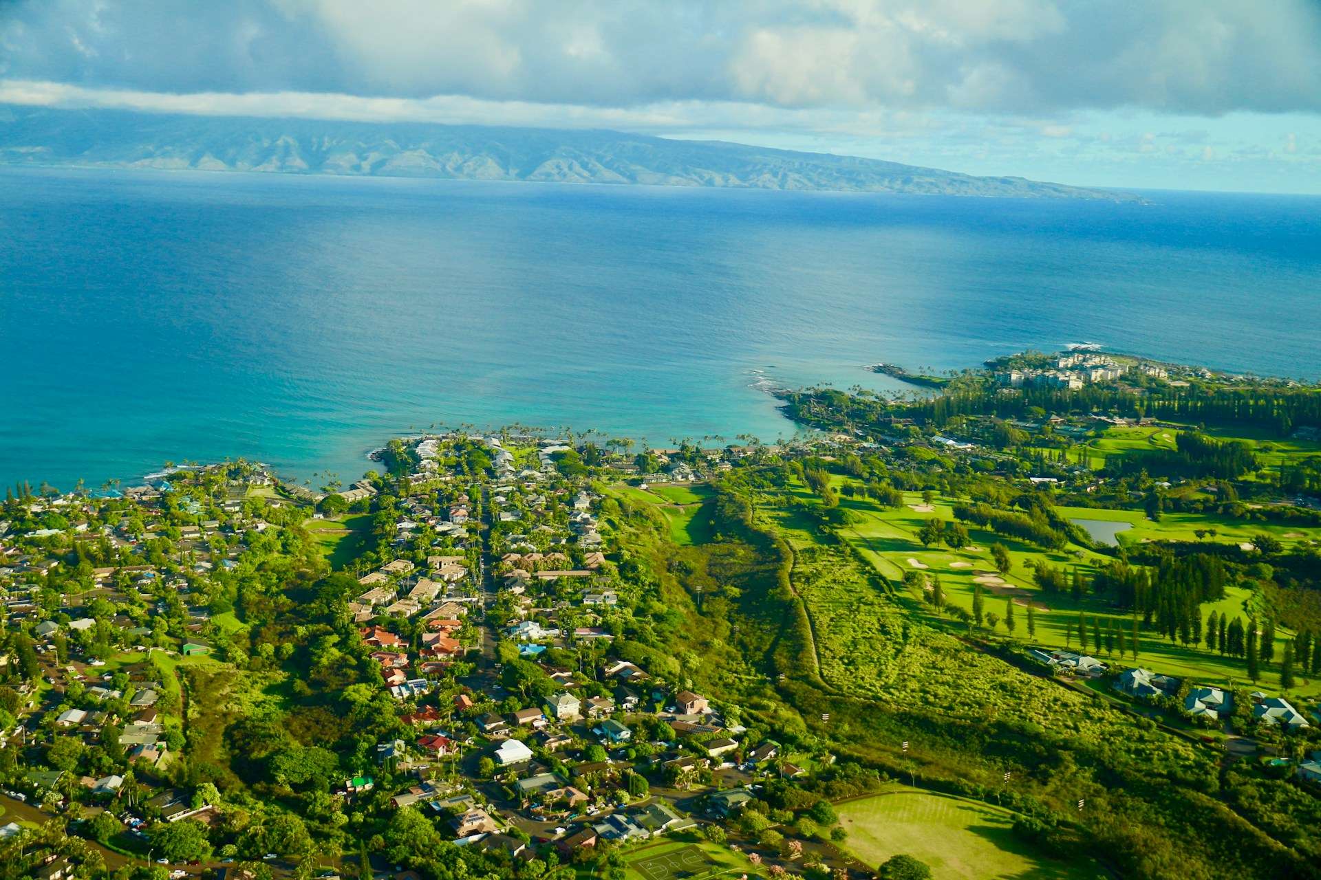 Hurricane-Resistant Luxury Home Design in Maui pic 1