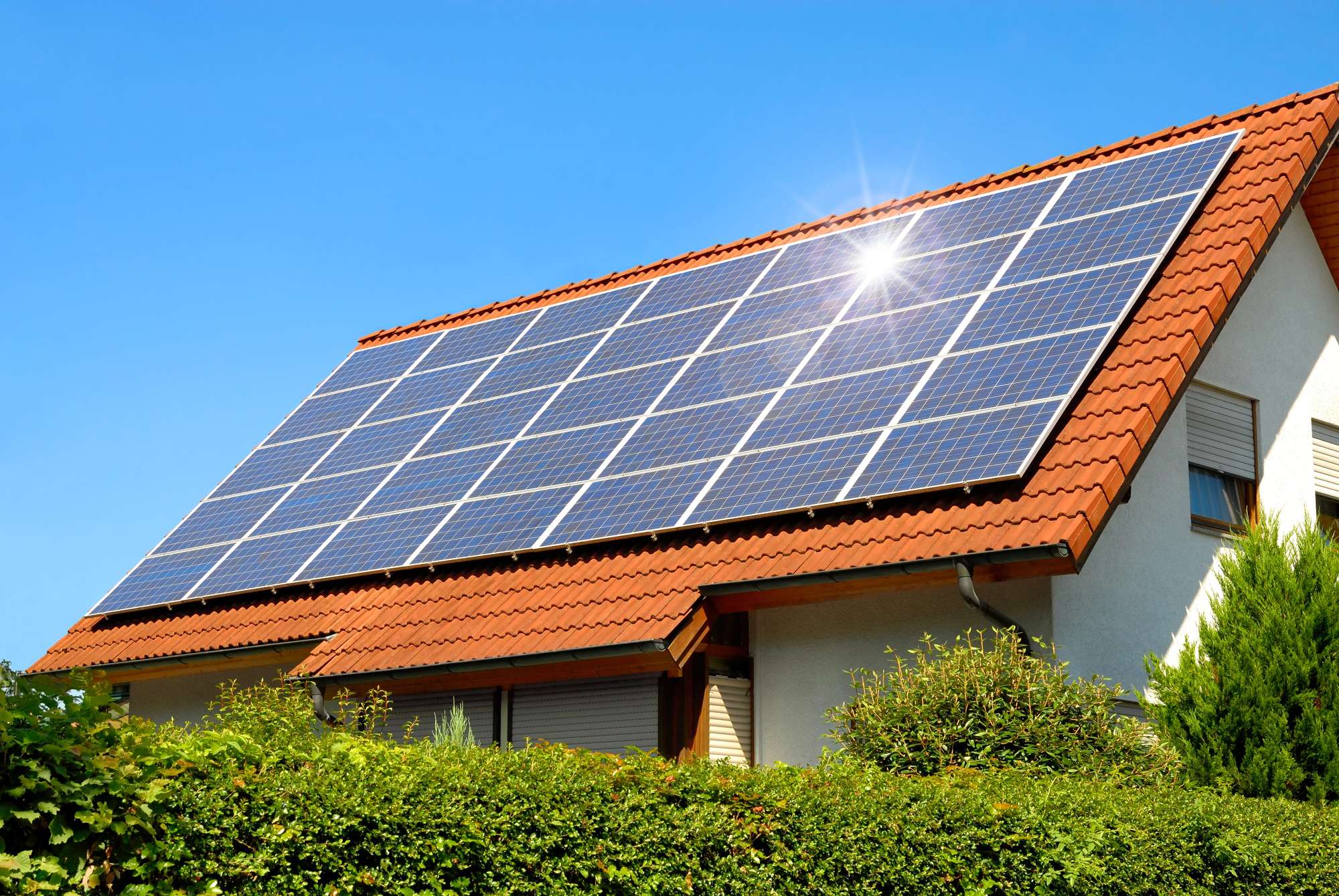 Solar, Sustainability, and the Future of Hawaii Luxury Homes pic 1